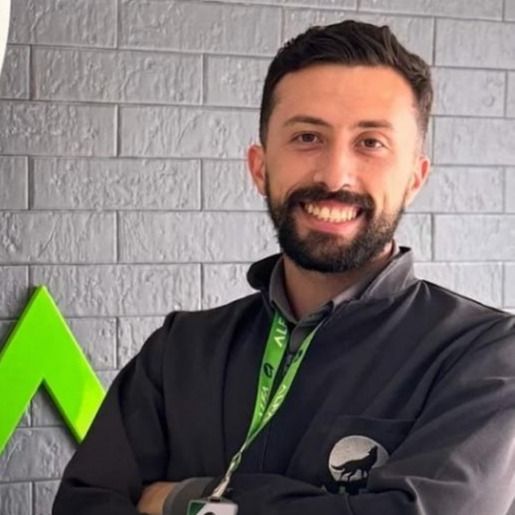 Érico Henrique, da equipe veterinária do Alfa